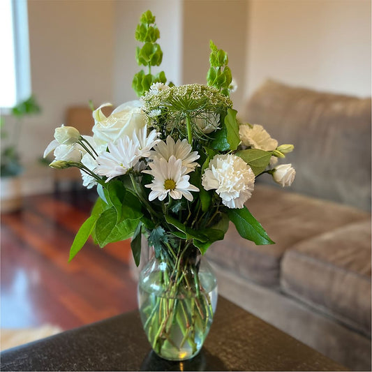 Classic Ivory – A Florist Original – Sweet Peas Of Jennersville, West Grove PA